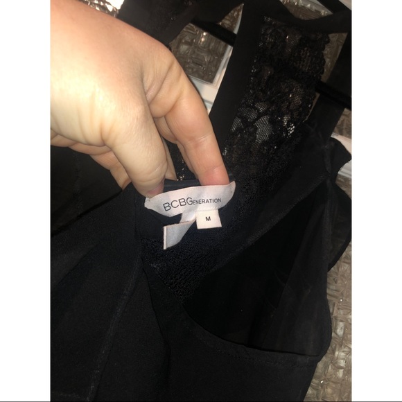 BCBGeneration black chiffon top w/ruffles and lace - Picture 3 of 3